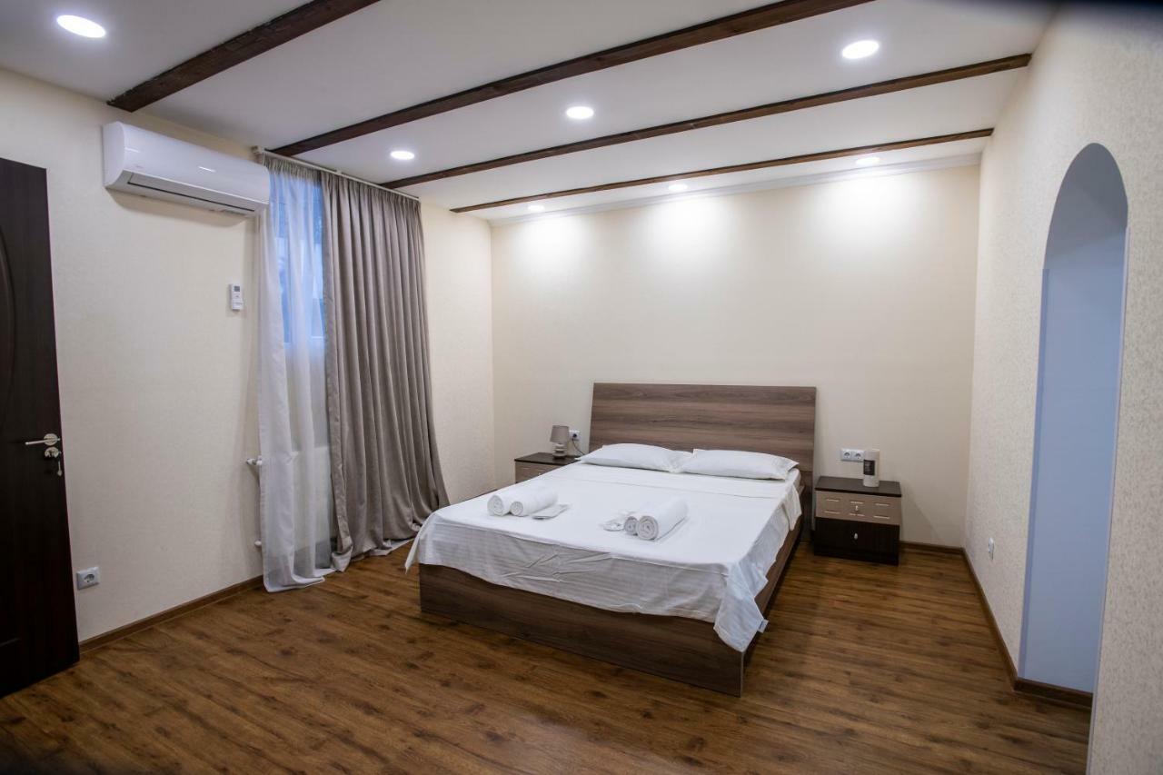 Dada - Cozy Apartment In The Center Of 第比利斯 外观 照片
